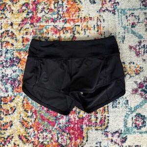 Lululemon size 2 regular speed short